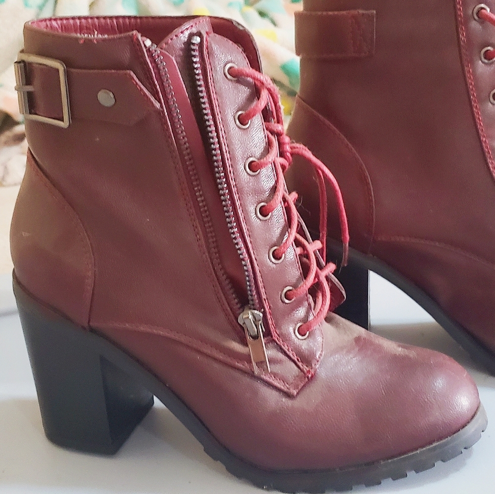 Just Fab Heel Boots Size 6/6.5